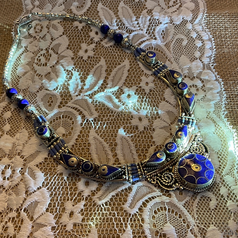NWOT TIBETAN SILVER HANDCRAFTED BEADED NECKLACE - Picture 9 of 11